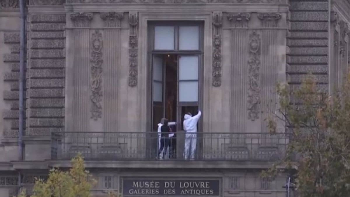 Due arresti per il furto al Louvre: ma dove sono finiti i gioielli di Napoleone? La domanda resta aperta